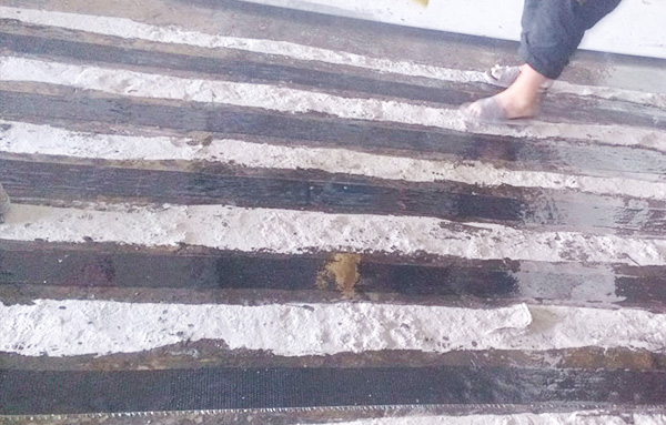 粘貼碳纖維布加固工程