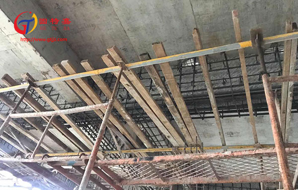 清遠粘鋼加固公司施工現場