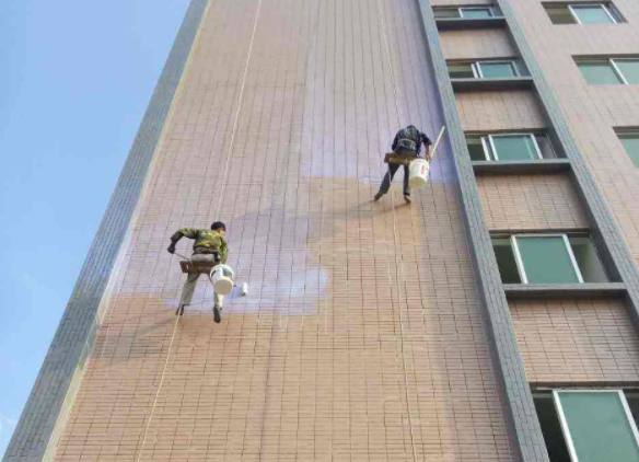 夏季暴雨時如何做好外墻防水工作